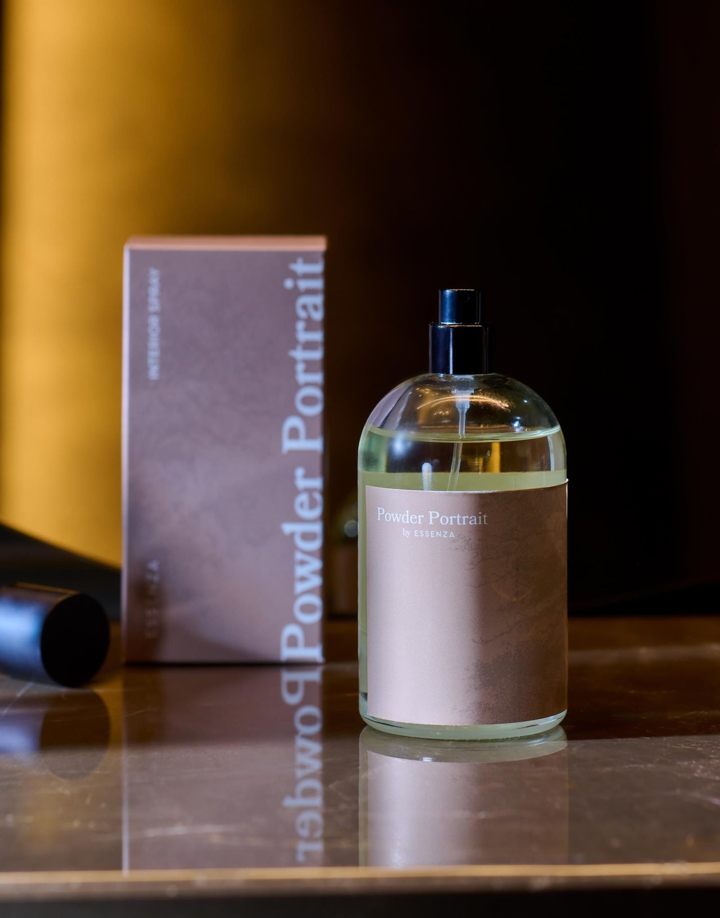 Essenza Powder Portrait Lakásillatosító Spray – Átlátszó, 100ml