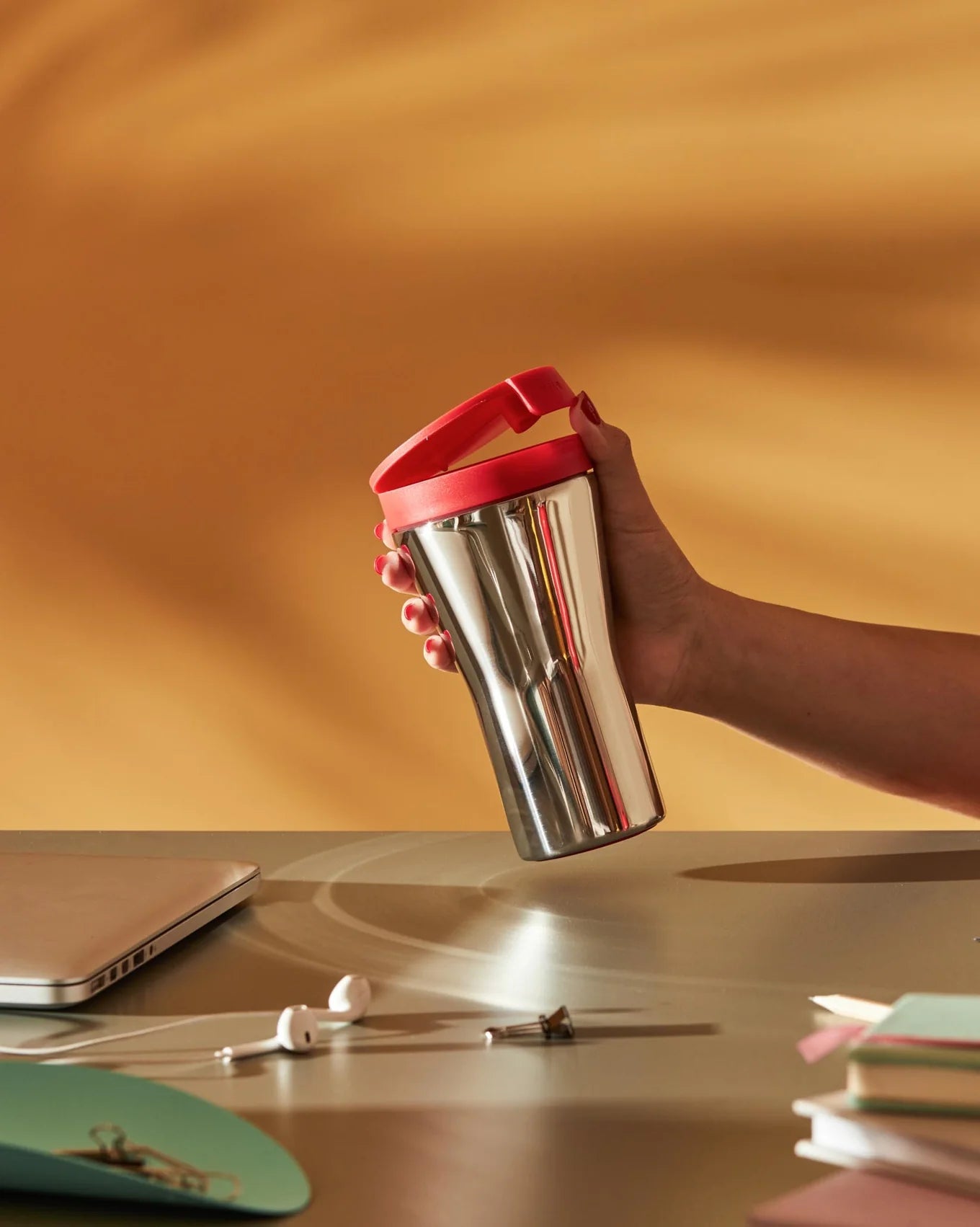 Utazós Thermo pohár piros - Design Pop Up - Alessi